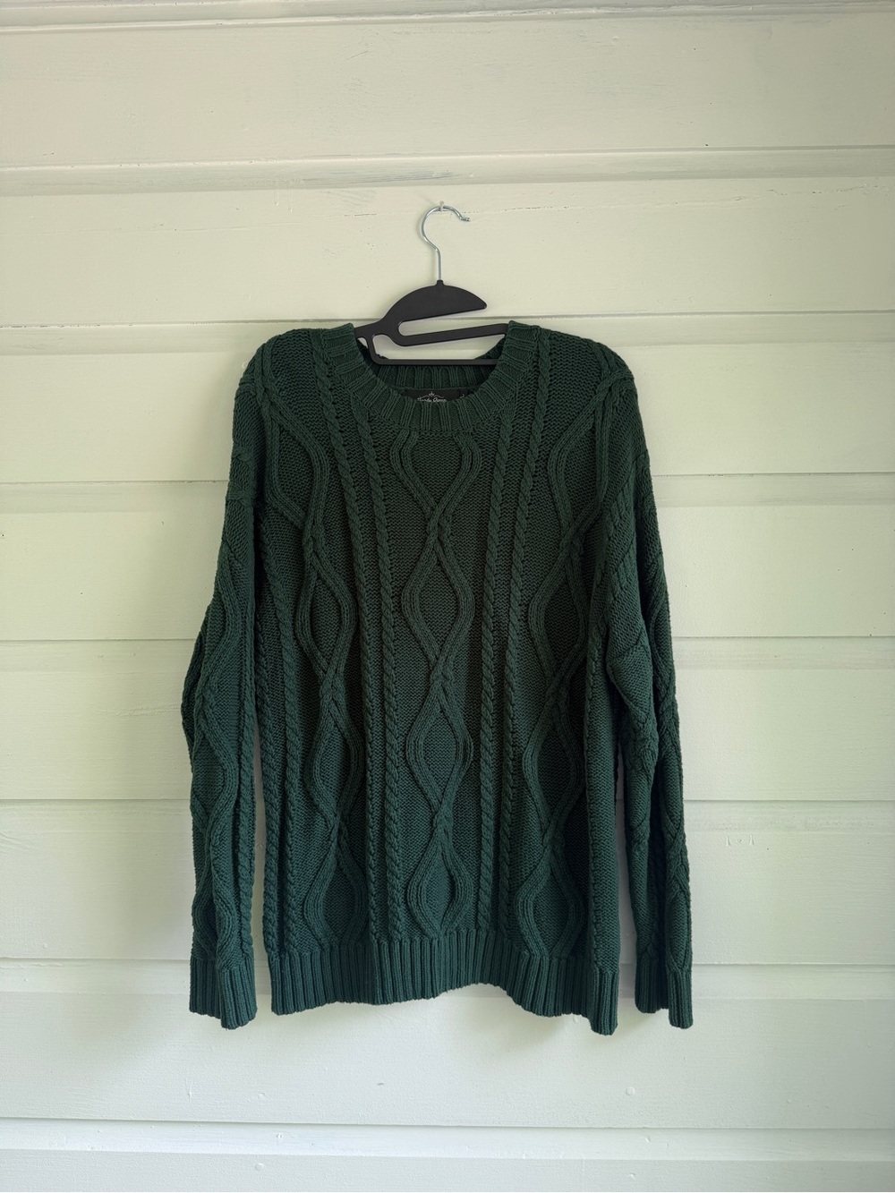 Cable-Knit Crewneck Sweater in Dark Green